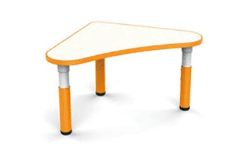 Table triangulaire